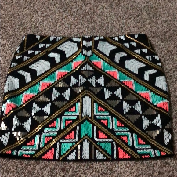 Express Pencil Skirt - Picture 3 of 6